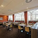 Western President Hotel