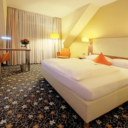 Western President 4*