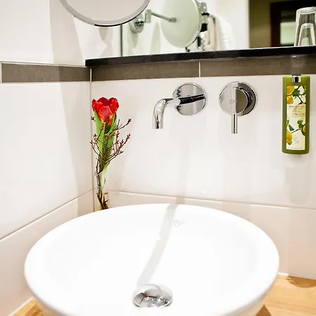 Western President Hotel 4*