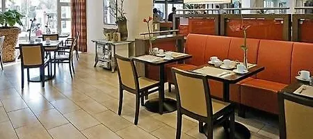 Western President Hotel