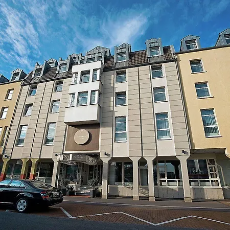 Western President 4*