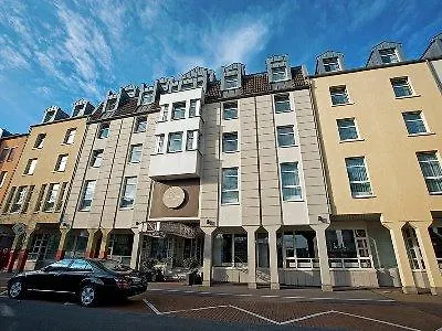 Western President 波恩