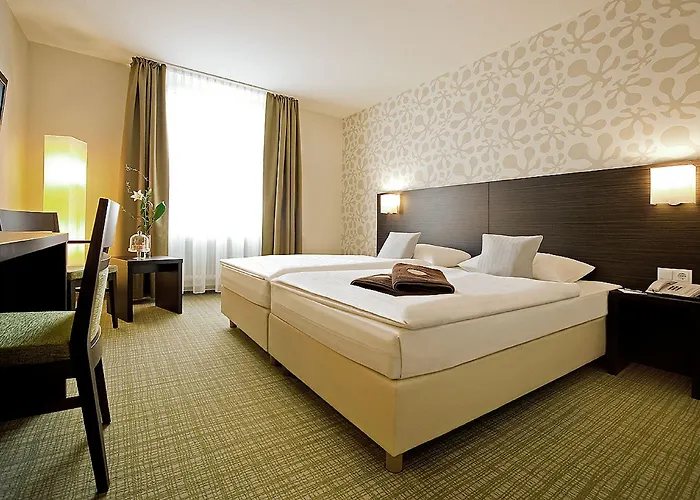 Western President 4*