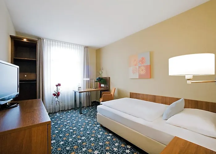 Western President 4*