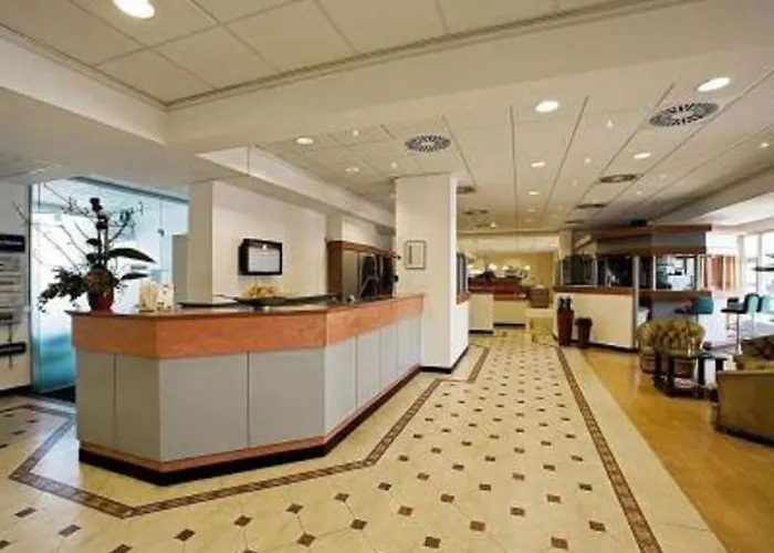 Western President Hotel