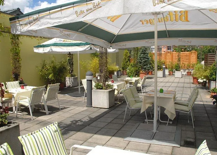 Western President Hotell 4*