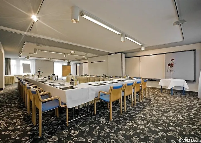 Western President Hotel